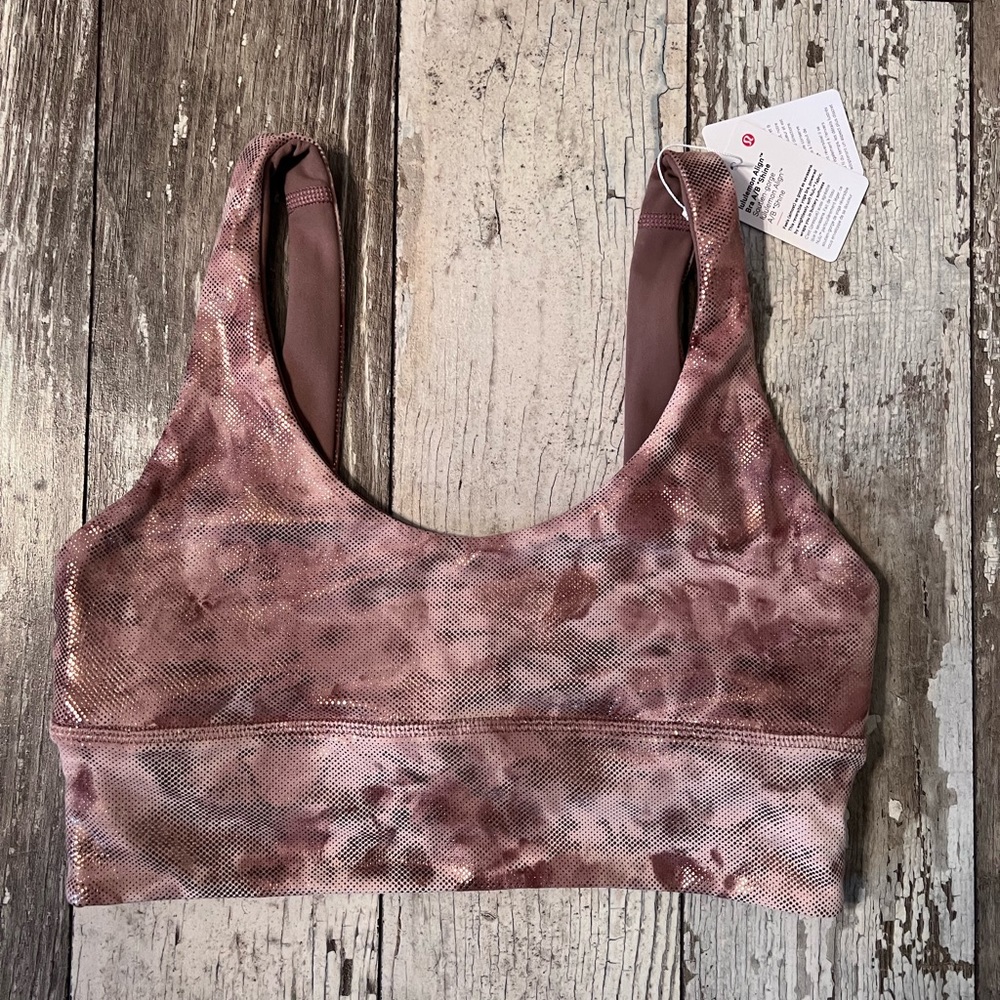 LULULEMON Shine yoga bra size 6 NWT